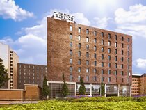 Plaza Premium Grand Winston