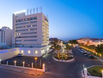 Al Falaj Hotel