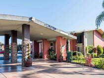 Days Inn & Suites Lodi