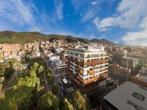 Salvio ApartaSuites Parque La 93