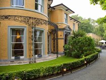 Cork's Vienna Woods Hotel & Villas