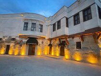 Four Mansions Hotel