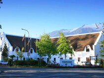Oakhurst Hotel