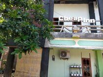 Cheap Inn by Zuzu