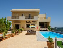 Fotis Studios & Apartments
