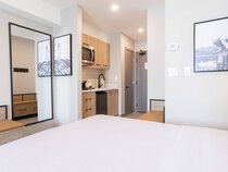 Sandman Signature Dartmouth Hotel & Suites