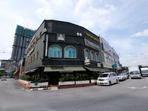 Ayuni Hotel By OYO Rooms