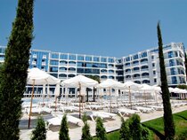 Hotel Chaika Beach