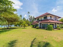 Banyu Biru Villas
