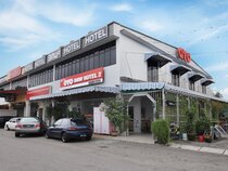 Bmw2 by OYO Rooms