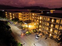 Zuri Resort