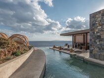 Acro Suites