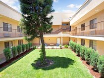 Days Inn And Suites Artesia