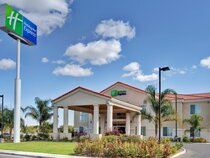 Holiday Inn Express Delano Highway 99