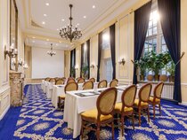Excelsior Hotel Ernst