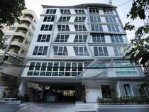 Le Tada Parkview Hotel & Residence