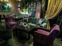 Paradise Inn Windsor Palace Hotel