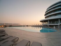 Hotel Ramla Bay Resort