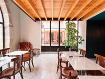 Dear Lisbon Gallery House