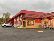 Red Carpet Inn & Suites