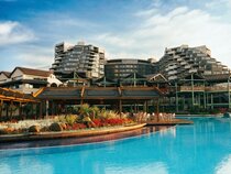 Limak Lara De Luxe Hotel & Resort