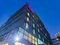 Glow Sukhumvit 5