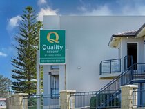 Quality Sorrento Beach Resort