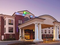 Holiday Inn Express Suites Pine Bluff/Pines Mall