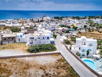 Lavarock Santorini