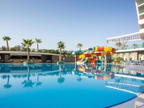 Xoria Deluxe Hotel