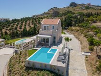 Blue Hills Villas