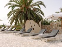 Pnoi Hotel