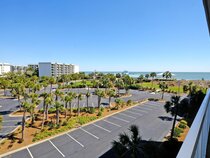 Litchfield Beach & Golf Resort