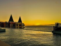 Lequ Okinawa Chatan Spa & Resort