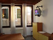 Venice Apartments