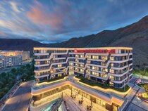 Hotel Virginia Santa Barbara, Tapestry Collection by Hilton