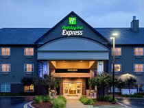 Holiday Inn Express Hotel & Suites Green Bay East