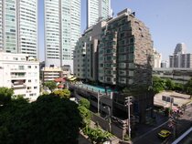 Golden Tulip Mandison Suites