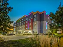 Holiday Inn Express Hotel & Suites Woodstock