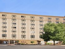 Ramada by Wyndham East Orange