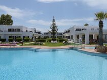 Hotel Geraniotis Beach