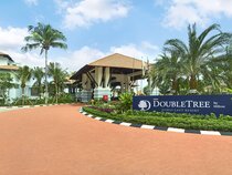 DoubleTree by Hilton Damai Laut Resort