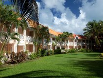 Coco Reef Resort & Spa
