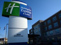 Holiday Inn Express & Suites Pittsburgh Monroeville