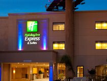 Holiday Inn Express Hotel & Suites of Woodland Hills