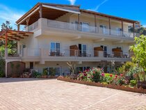 Stamatakis Boutique Studios