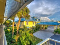 Naples Garden Inn