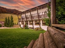 Casa Muntelui Guesthouse
