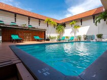 Pinnacle Lumpinee Park Hotel