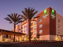 Holiday Inn Express & Suites Moreno Valley Riverside